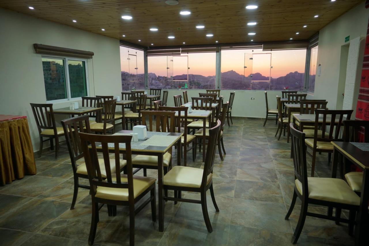 Petra Sofsaf Hotel Wadi Musa Exteriör bild