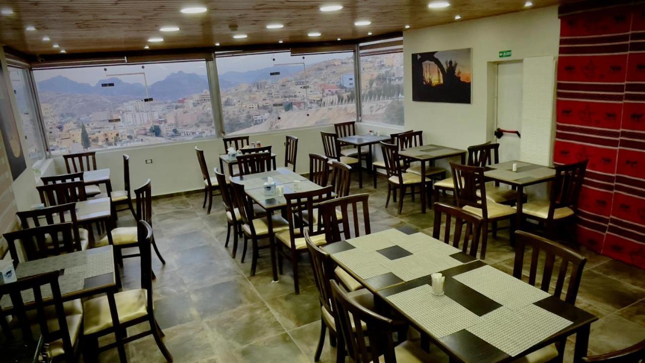Petra Sofsaf Hotel Wadi Musa Exteriör bild